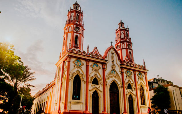 Conferencia: Los Diversos Estilos Arquitectónicos De La Iglesia San ...