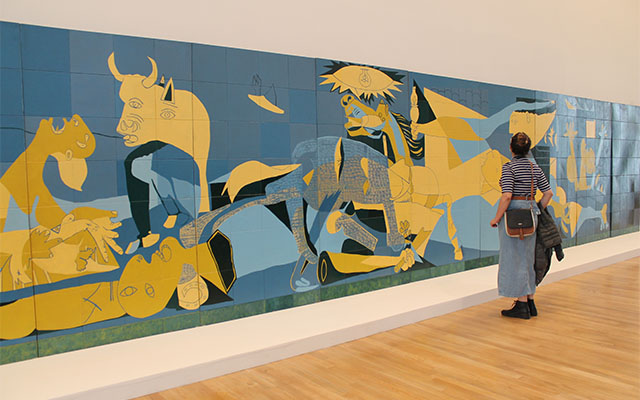 Montaje de Beatriz González: Una retrospectiva en el MAMU