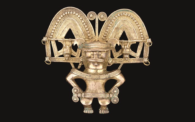 Colgante zoomorfo Tairona. Colección Museo del Oro, Banco de la República. 