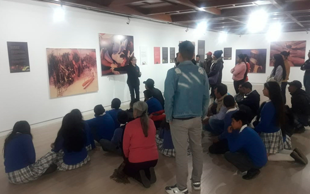 Visita guiada por la exposición "Partería"en Pasto 