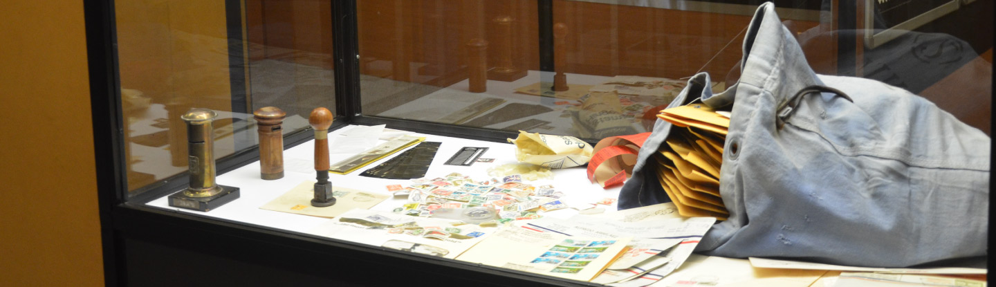 Exposición de estampillas en Medellín.