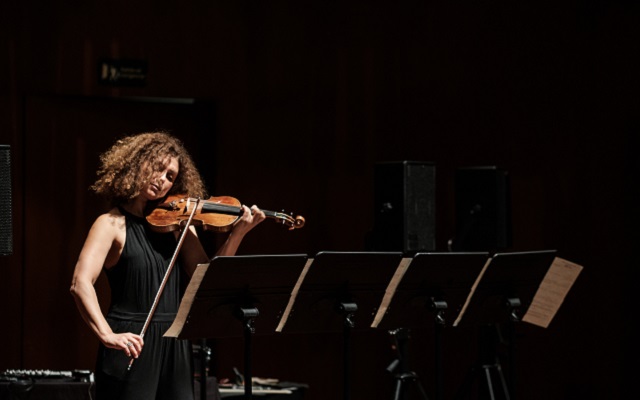 Concierto de Biliana Voutchkova y Roy Carroll realizado el domingo 12 de agosto de 2018 en la Sala de Conciertos de la Biblioteca Luis Ángel Arango. 