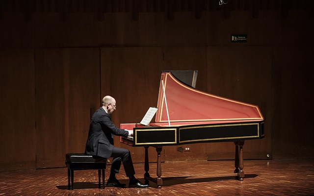 Concierto ofrecido por James Johnstone el domingo 28 de octubre de 2018 en la Sala de Conciertos de la Biblioteca Luis Ángel Arango como parte de la Temporada Nacional de Conciertos 2018 del Banco de la República.