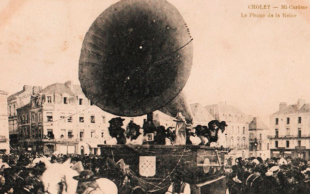 Char phonographe à la Mi-Carême à Cholet vers 1900