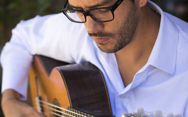 José Luis Gallo, compositor e interprete de guitarra