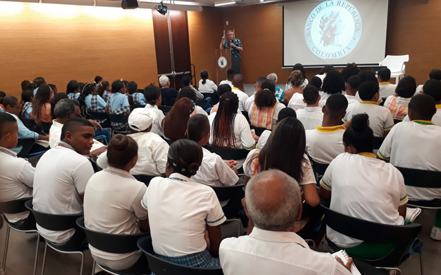 Público sanandresano en Leer el Caribe 2019 