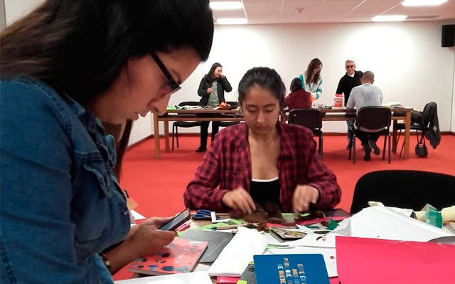 Taller de libros táctiles en Pasto