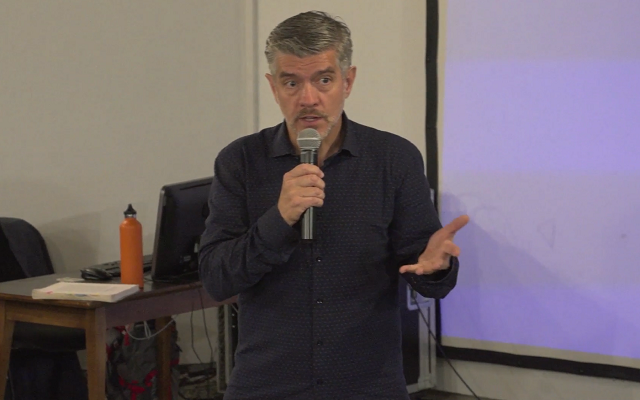 Proyección del documental El Quijote de los medios a cargo del conferencista