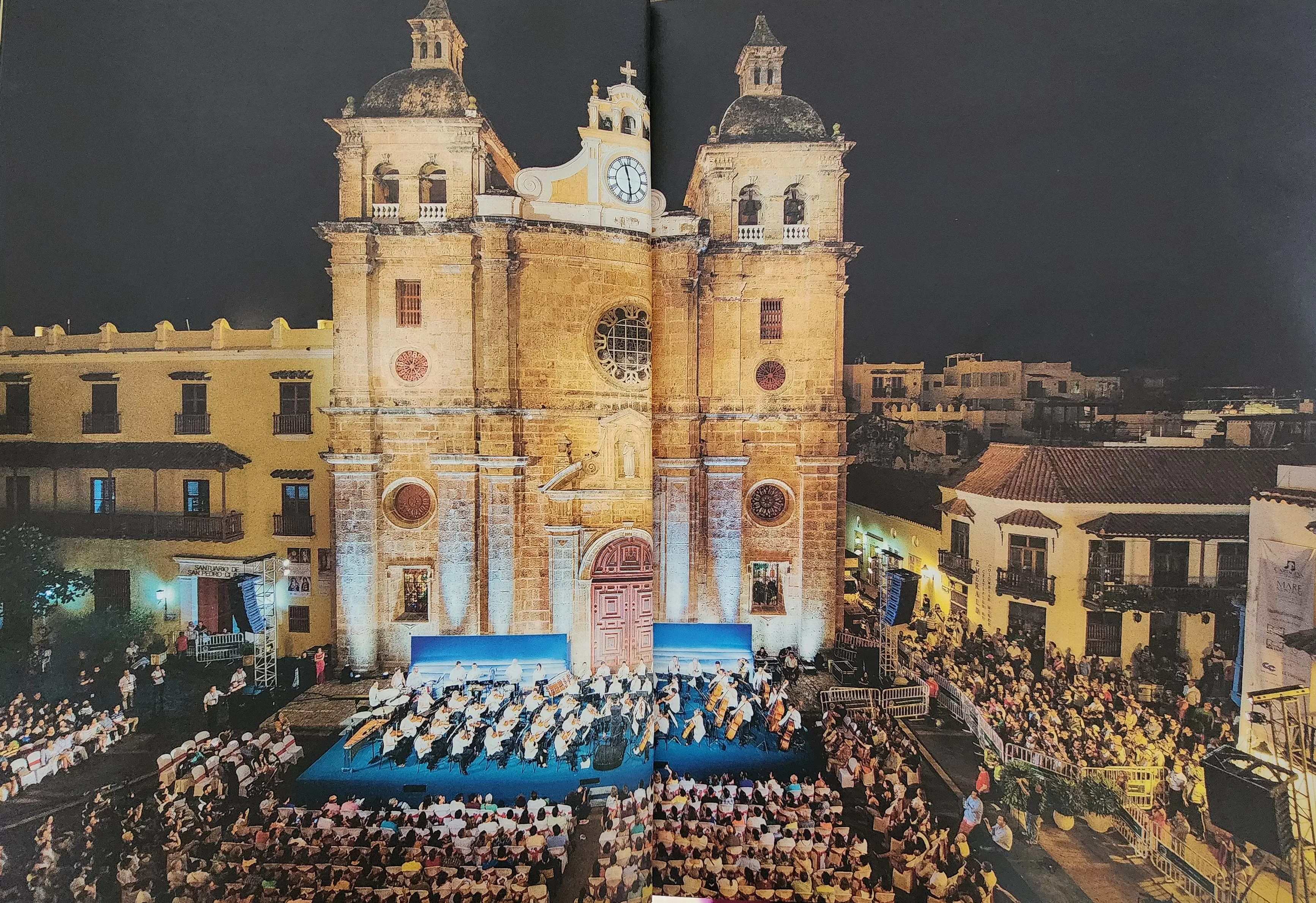 Foto libro 10 años cartagena festival internacional