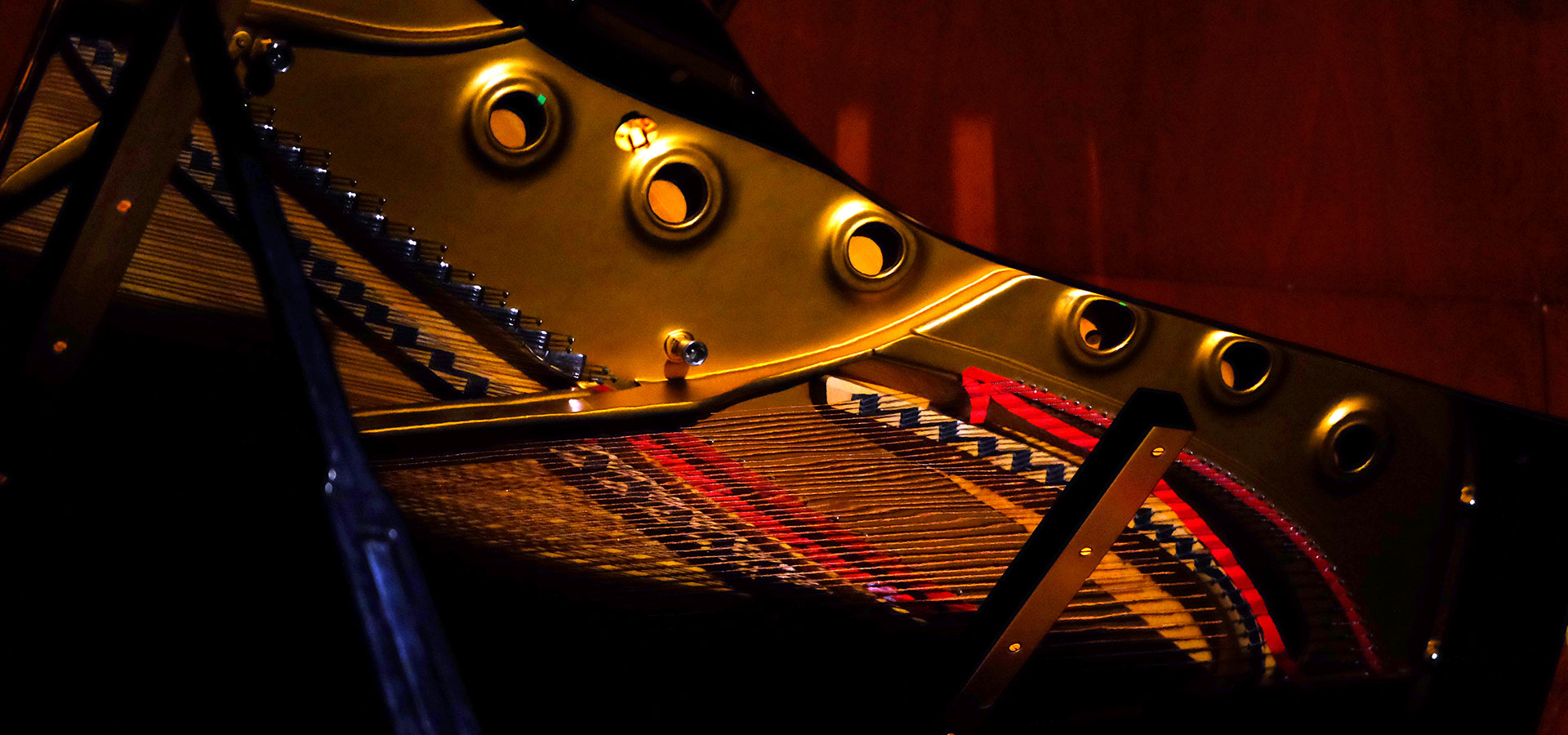 Detalle piano Sala de Conciertos de la BLAA