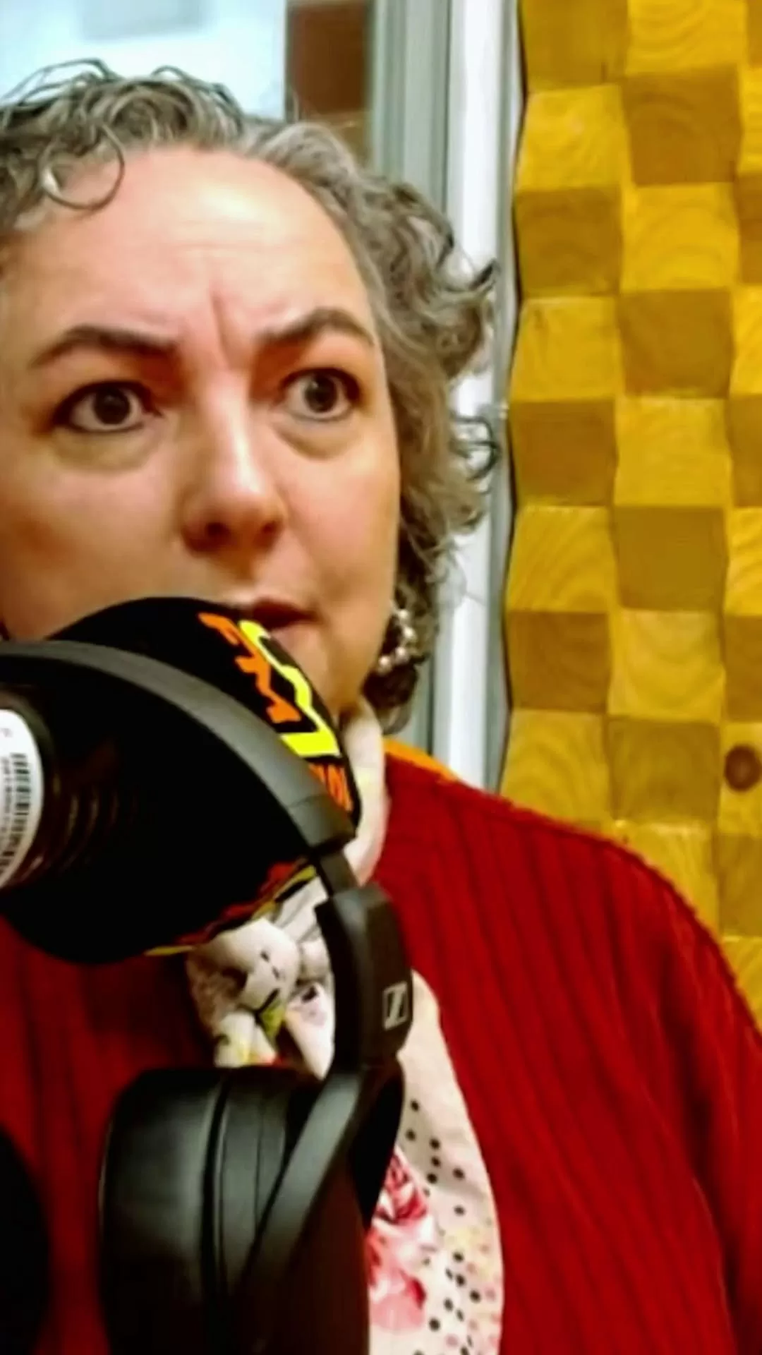 Adriana Villegas hablando sobre Mujeres centenarias Gran Caldas