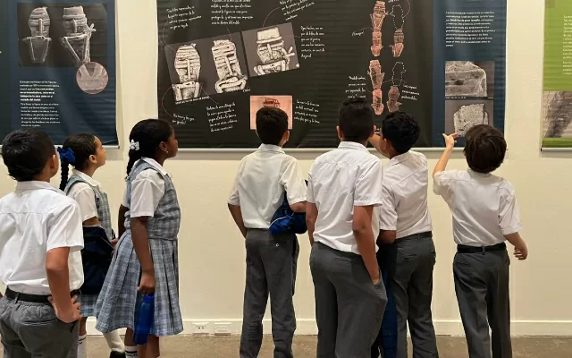 Sala de exposiciones en el Centro Cultural del Banco de la República en Buenaventura.