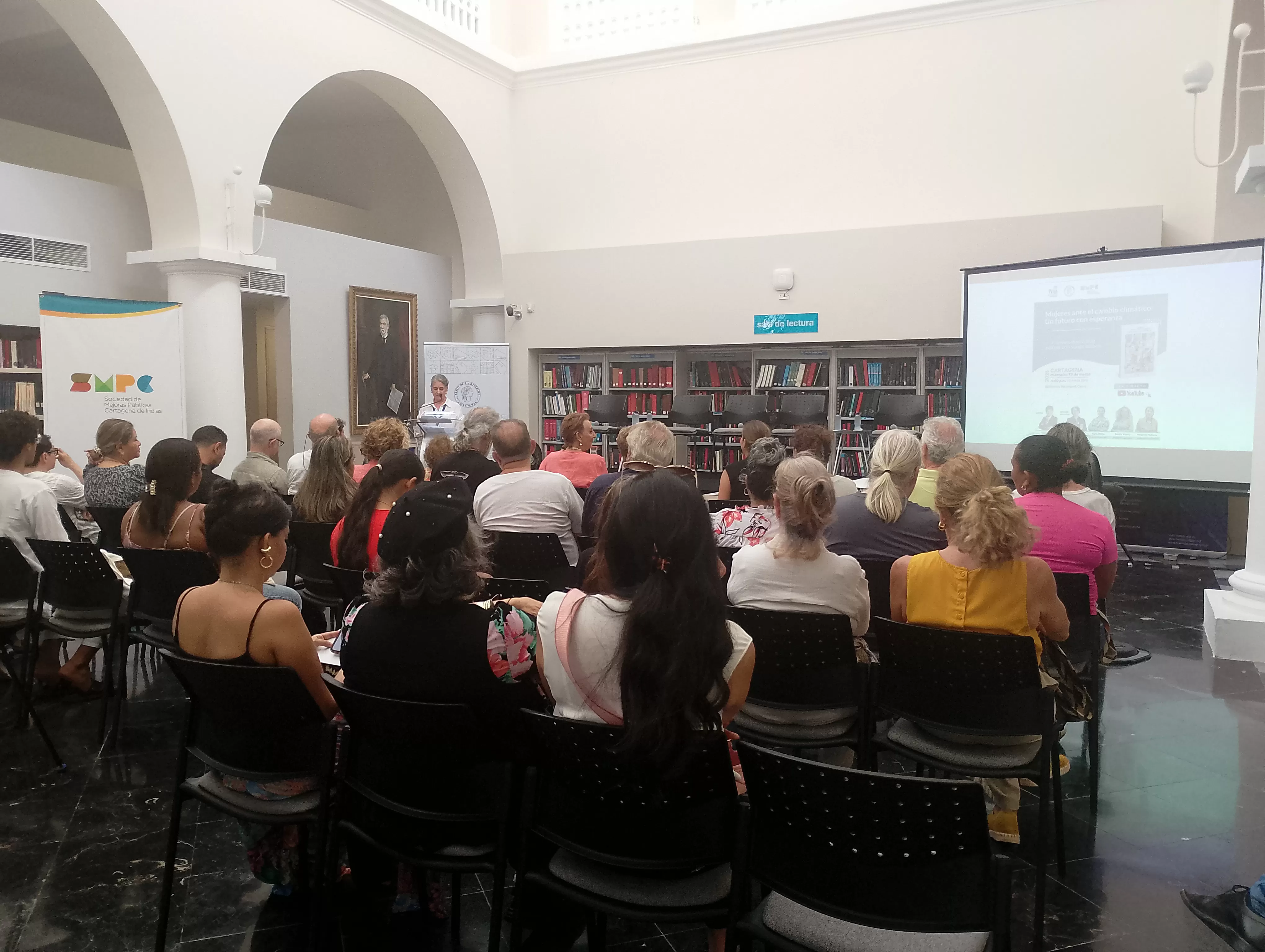 Conferencia en la Biblioteca Bartolomé Calvo 