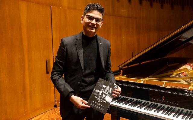 Foto del concierto del pianista Juan Pablo Cosme (Colombia) - Temporada Nacional de Conciertos 2022