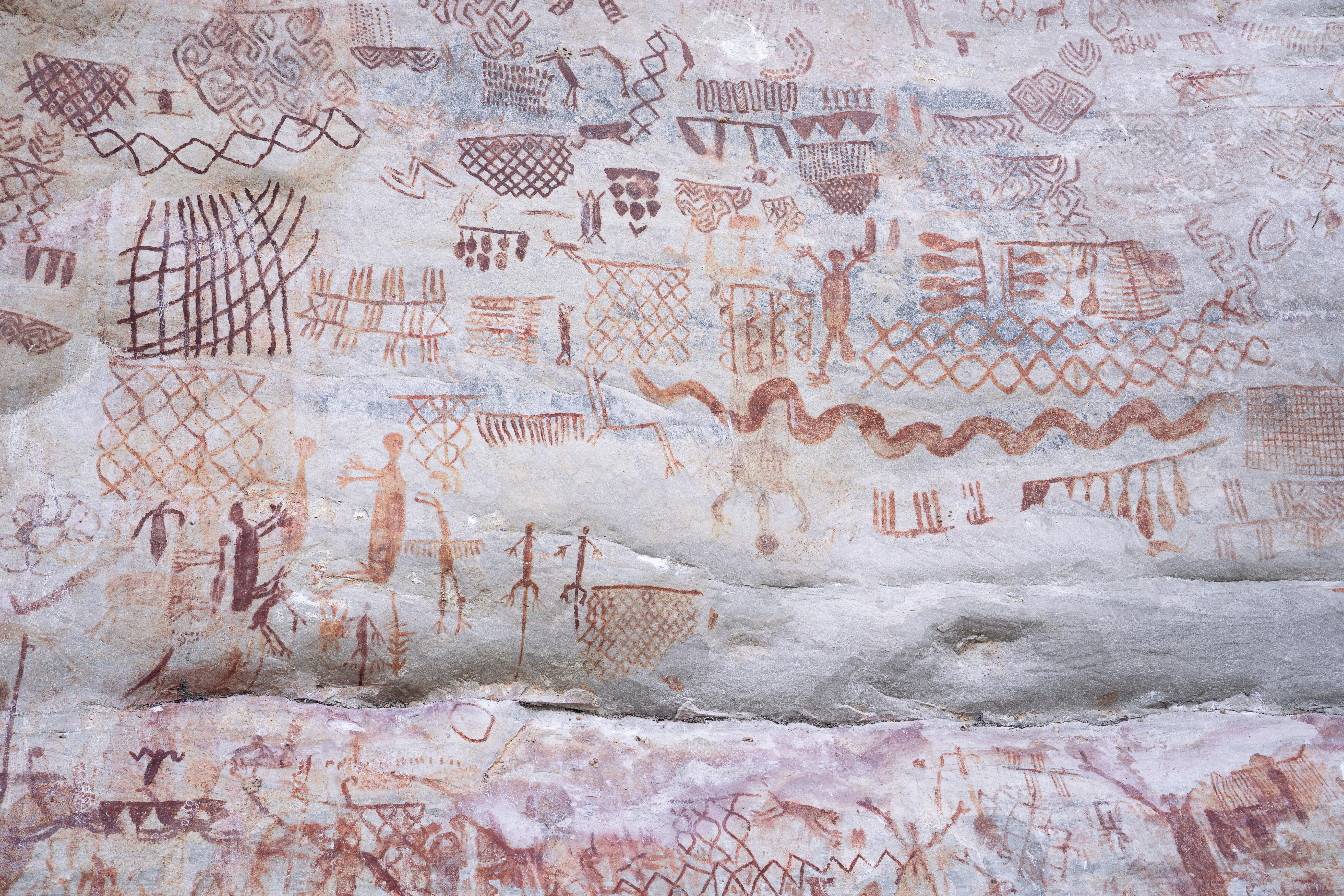 Mural con arte rupestre en el sitio de Nuevo Tolima