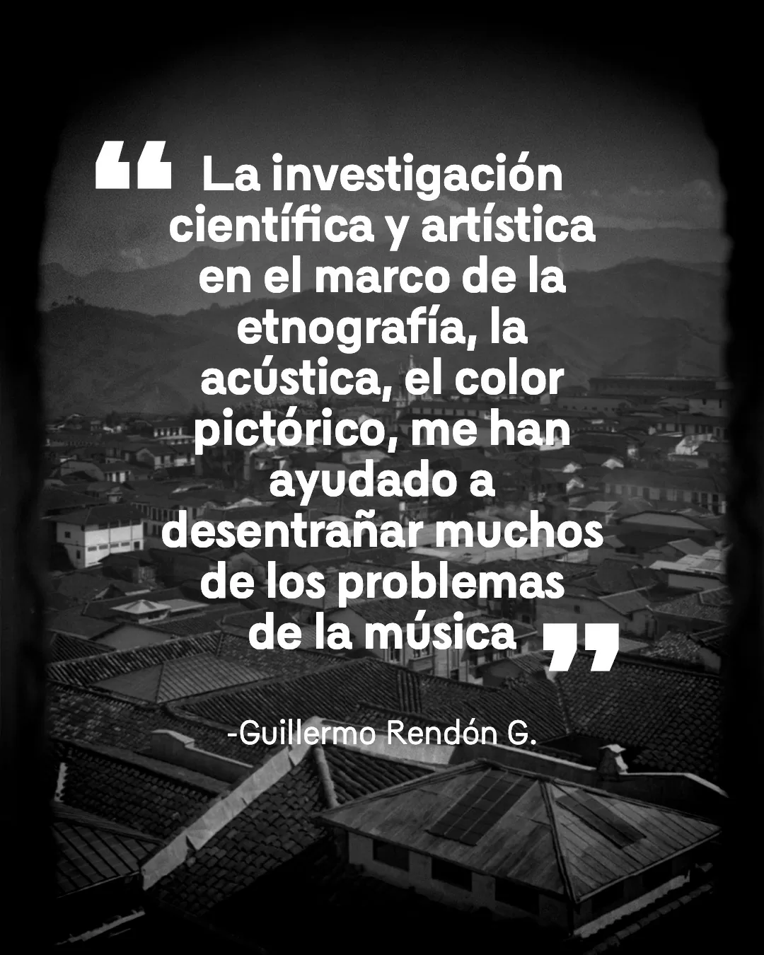 Foto a blanco y negro, de la ciudad de Manizales