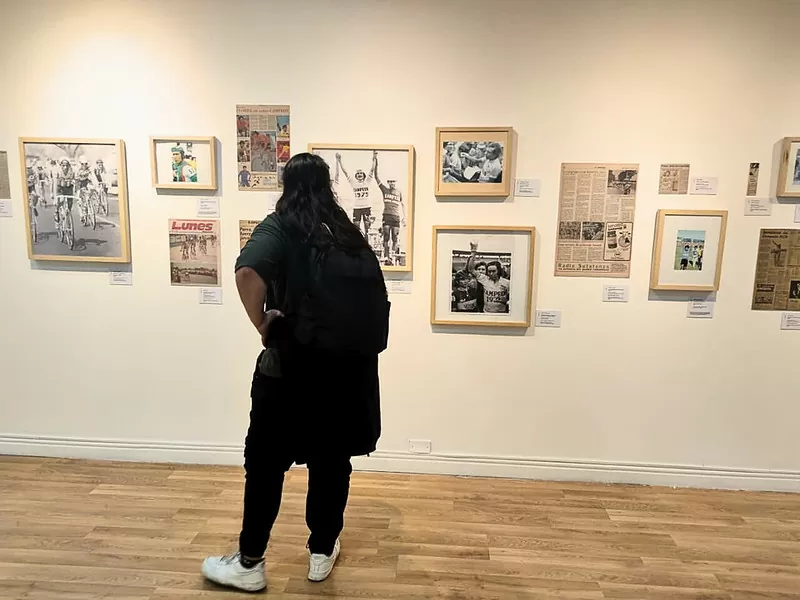 Imagen de la exposición Escarabajos: un país descubierto a pedalazos.