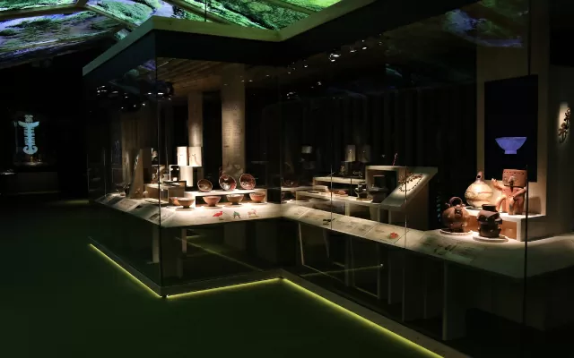 Exposición El oro y el universo. Saberes indígenas de Colombia en el Museo Arqueológico de Alicante (MARQ) 2026.