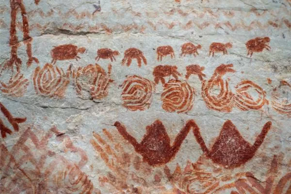 Panel de pintura rupestre La Lindosa