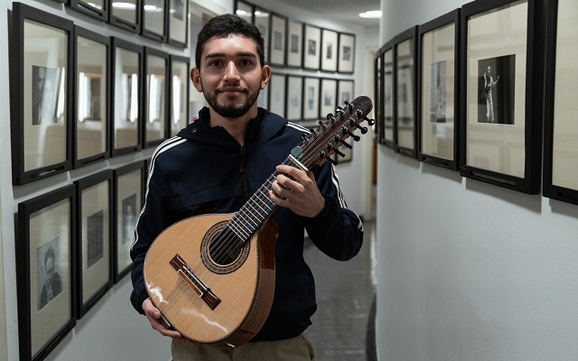 Foto del concierto del bandolista Brayan Ruiz (Colombia) - Temporada Nacional de Conciertos 2022