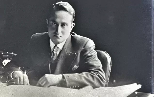 Fotografía Darío Echandía en su oficina. Imagen exclusiva de divulgación, prohibido su uso