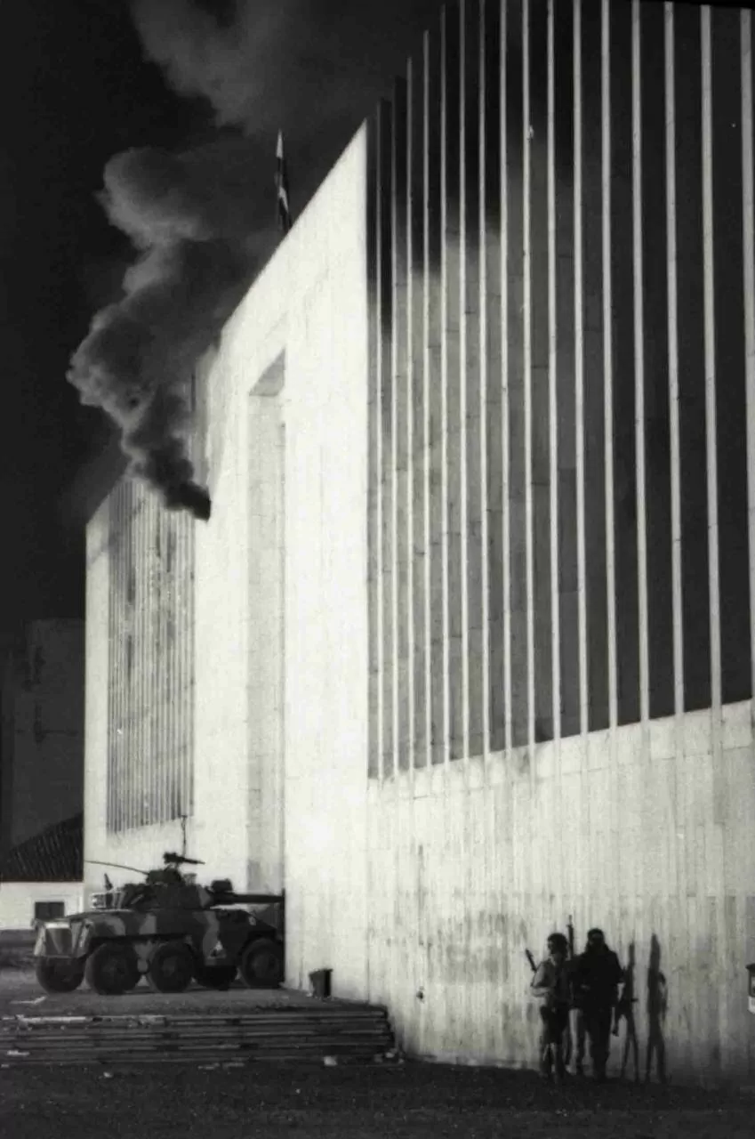 Fotografía Palacio de Justicia tomada por Viki Ospina, 1985