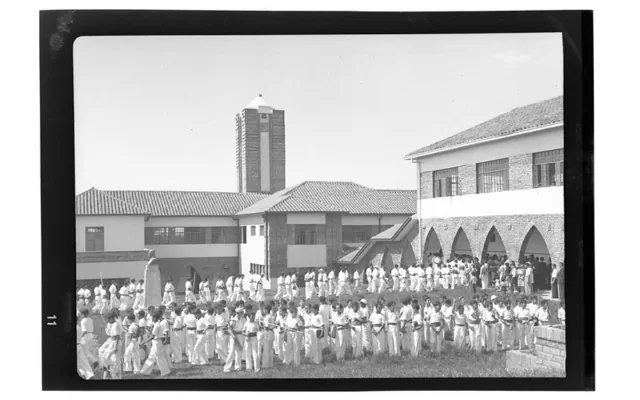 Foto de Alberto Lenis tomada a estudiantes del colegio de Santa Librada