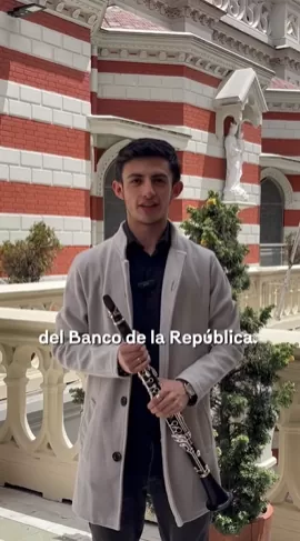 Clarinetista y musicólogo Hernán Casallas Bautista Jóvenes Intérpretes en la Sala de Conciertos de la BLAA.