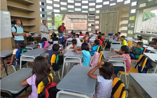 Taller de maletas viajeras en Balzalito, Litoral del San Juan, Buenaventura