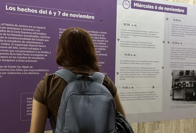 Mujer en exposición cuarenta veces noviembre - 2025