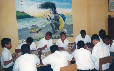 Jóvenes en el Centro Cultural de Buenaventura