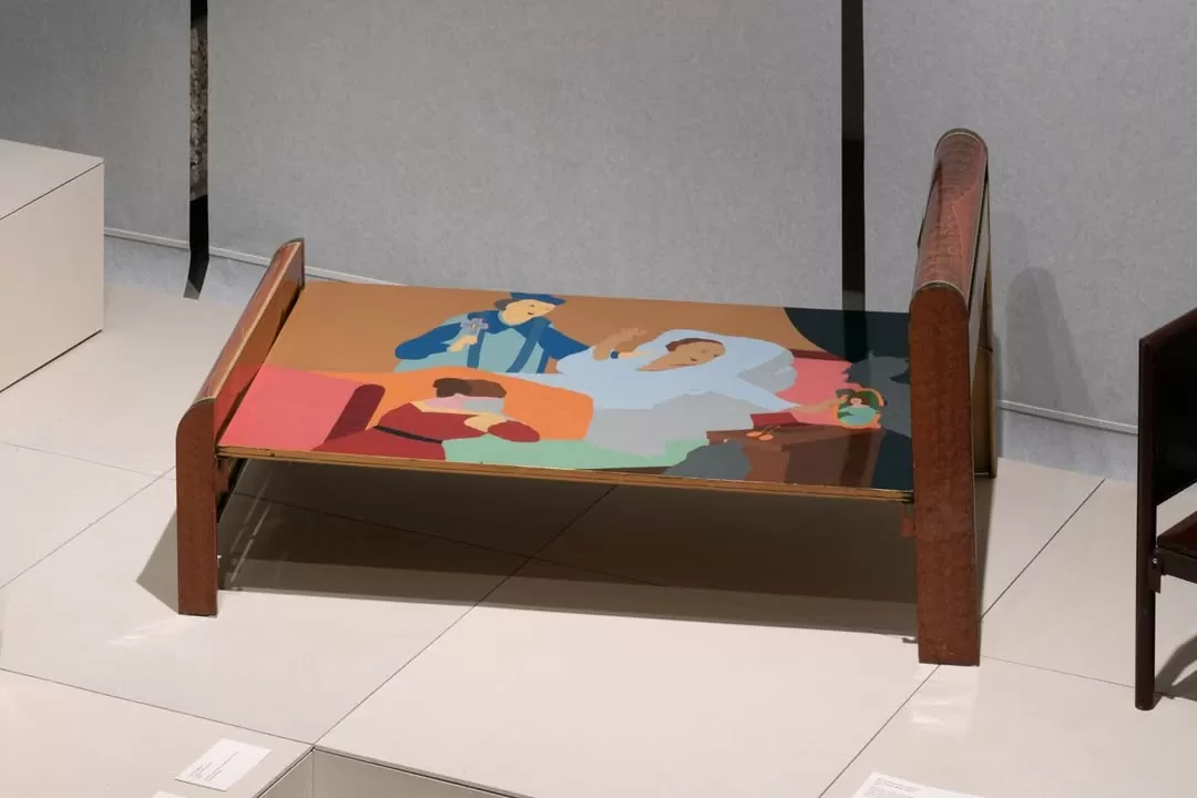 Fotografía de las obras de Beatriz González en el Barbican Centre