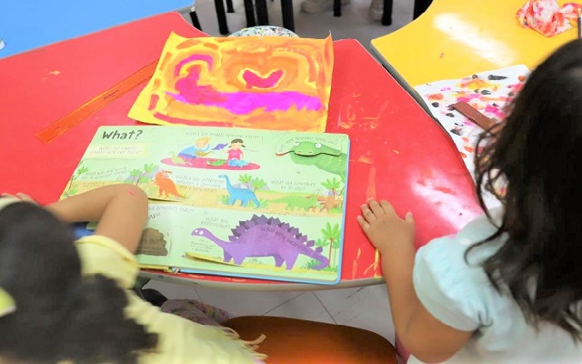 Niños participando de los talleres de la Sala Infantil del Centro Cultural Santa Marta