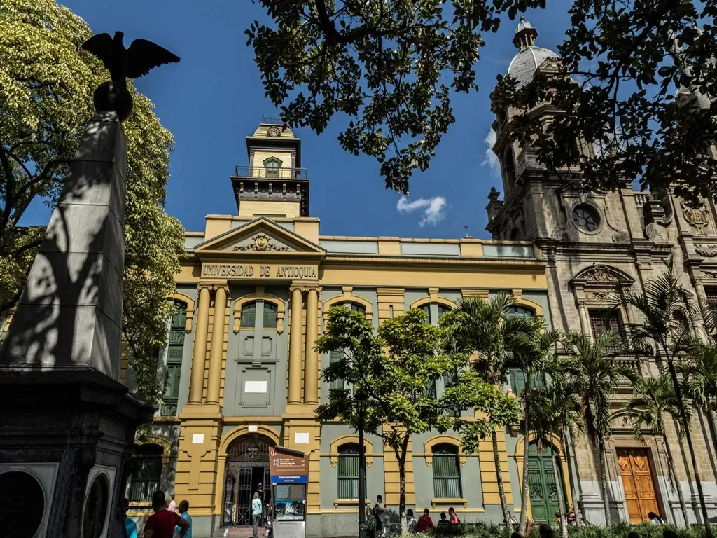 Paraninfo de la Universidad de Antioquia - Medellín - www.centrodemedellin.co_.jpg