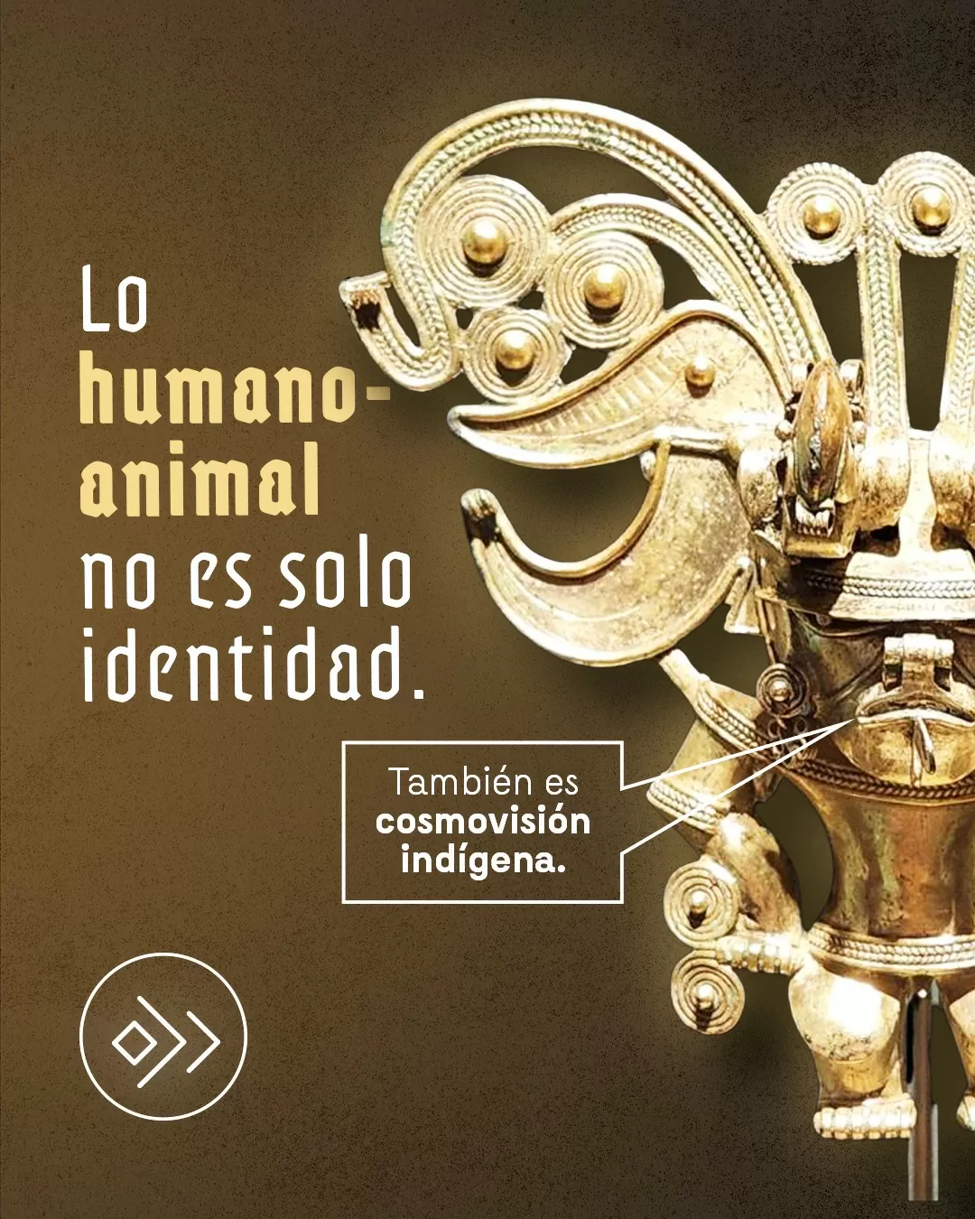 Vista de un lado de un pectoral antropozoomorfo 