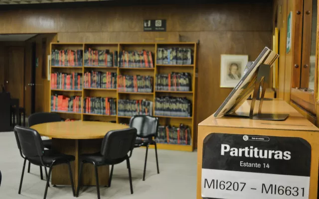 Sala de Música de la Biblioteca Luis Ángel Arango (BLAA).