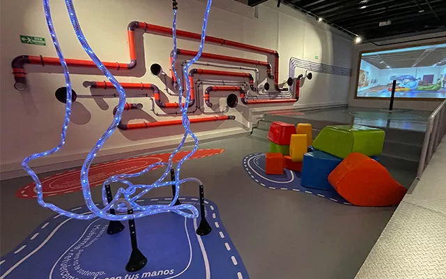 plano general de Sensorama, sala de arte y juego