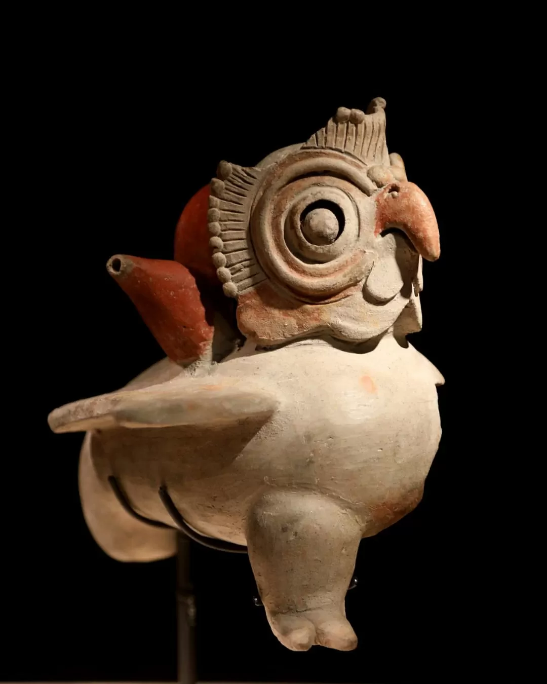 Exposición internacional 'El oro y el universo. Saberes indígenas de Colombia' del Museo del Oro en el Museo Arqueológico de Alicante – MARQ, en España.