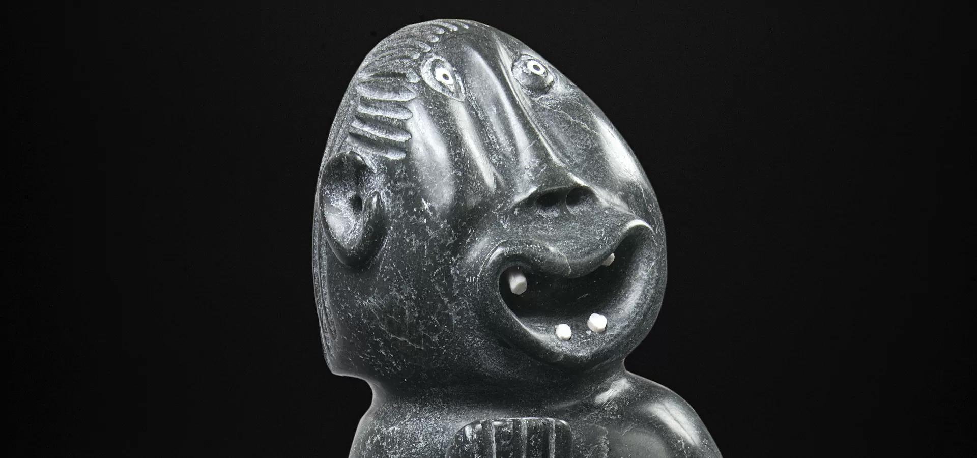 Sin título (Chamán con amuletos) Década de 1990 - Judas Ullulaq Thom Bay 