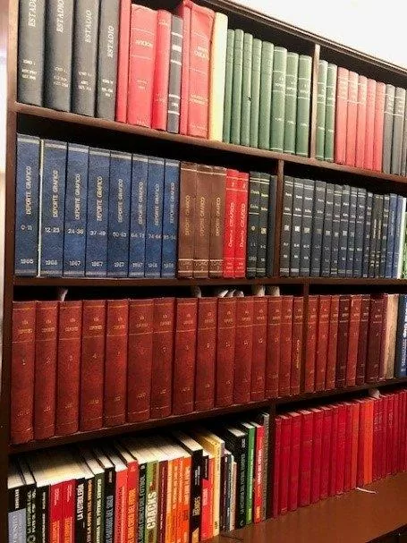 Biblioteca de fútbol colección de Guillermo Ruiz Bonilla