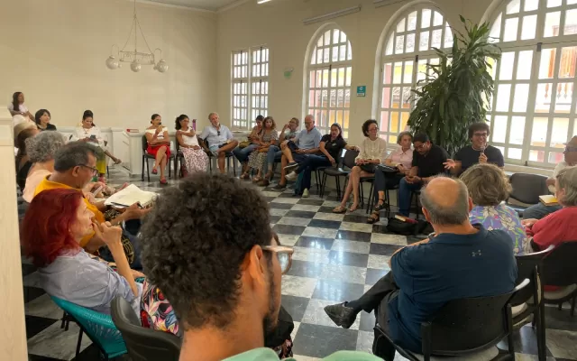 Club de lectura Los peregrinos en la Biblioteca Bartolomé Calvo del Banco de la República en Cartagena, 2025.