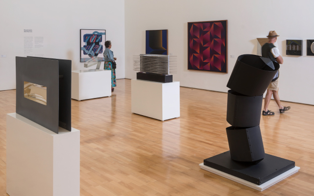 Exposición permanente de la Colección de Arte del Banco de la República.