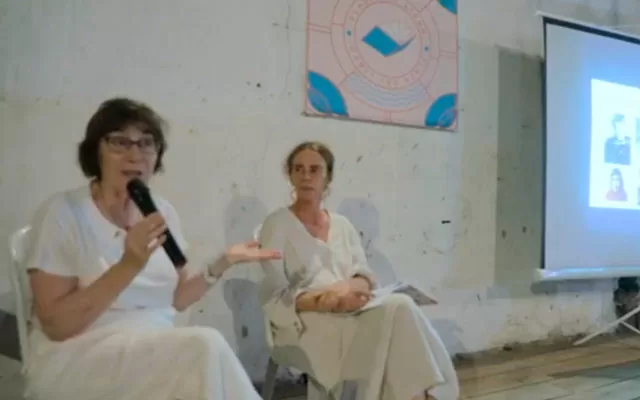 Conferencia: Construyendo paz de la mano de mujeres