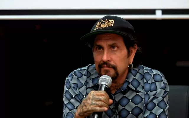 Entre la atracción y la repulsión: la saturación visual en la obra del Dr. Lakra