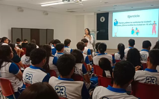 Encuentro juvenil de experiencias investigativas de estudiantes para estudiantes. Centro Cultural de Neiva