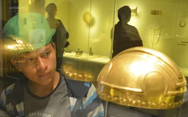 Sala el trabajo de los metales. Exposición permamente del museo del oro