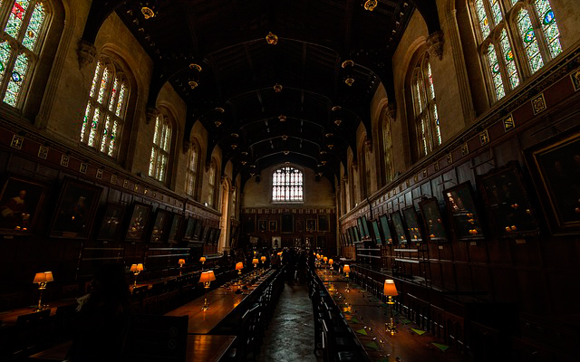 El salón de cena del Christ Church College, en Oxford, Inglaterra, que sirvió de inspiración para el de Hogwarts