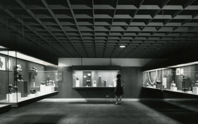 Fotografía histórica Museo del Oro, exhibición piso 1.