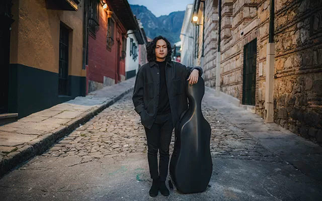 Juan Ángel Moreno (Colombia), violonchelo