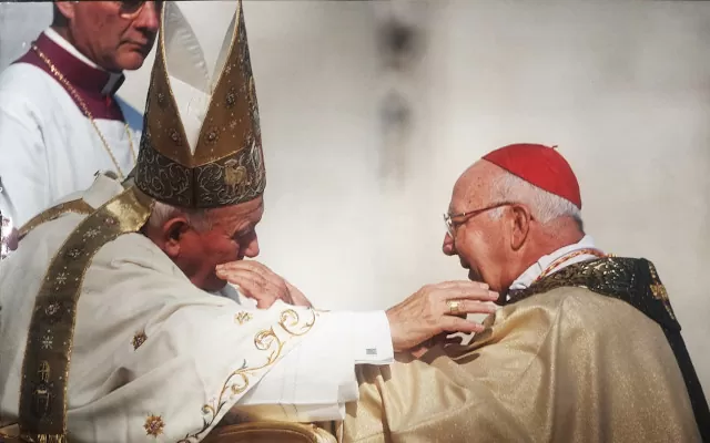 Papa Juan Pablo II y cardenal Pedro Rubiano 
